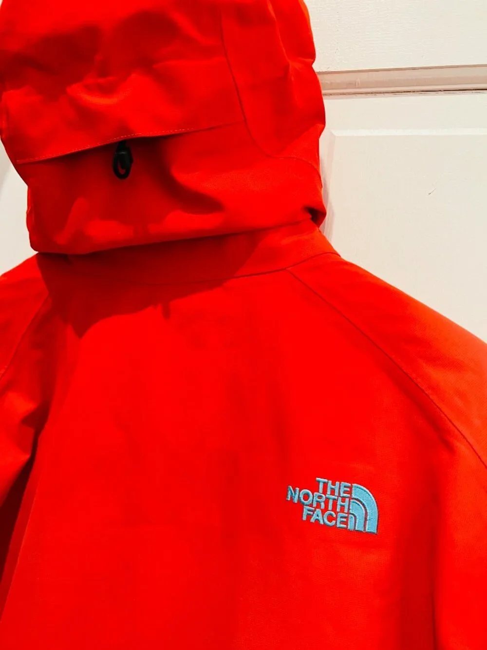 North Face Cryptic Decagon Jacket Flashlight RECCO Mens Red Ski Snow Technical M
